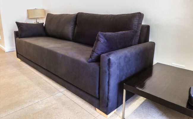 Sillón de dos cuerpos modelo Capri. DXXI - Fábrica de sillones a medida.