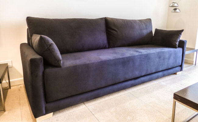 Sillón de dos cuerpos modelo Capri. DXXI - Fábrica de sillones a medida.