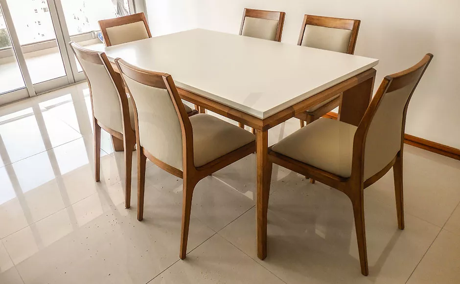Mesa de comedor de Guatambu 02