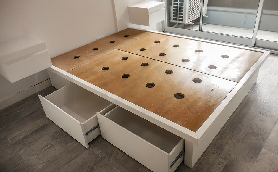 Cama con Cajones de Madera, Muebles De Diseño