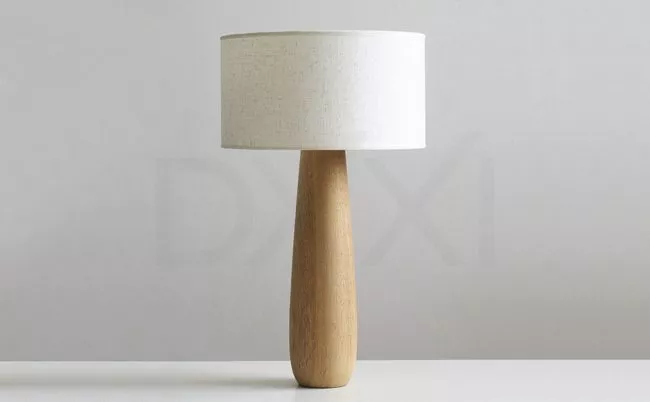 Lampara de mesa Tuna madera maciza torneada con pantalla de lino