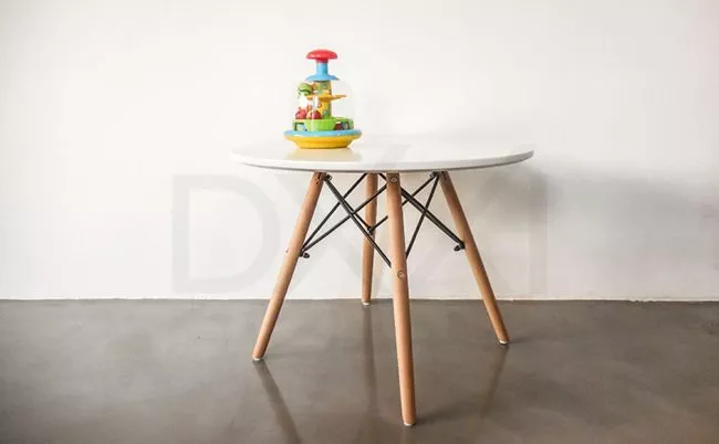 Mesa Eames Kids blanca, DXXI iportador
