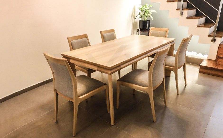 Mesa Comedor: Madera Maciza y Enchapada