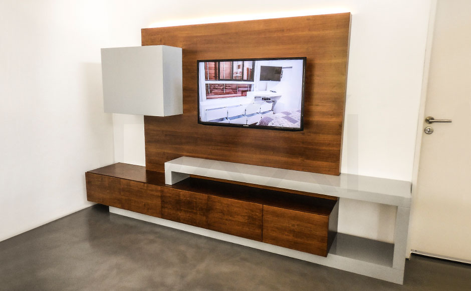 Rareza Normalmente El propietario Mueble para TV de Madera Guatambu y MDF | DXXI - Fábrica de Muebles