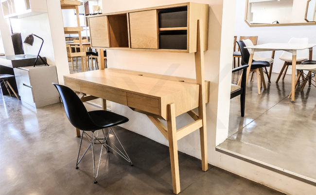 Escritorio de Madera Maciza y Enchapada | DXXI - Fábrica de Muebles