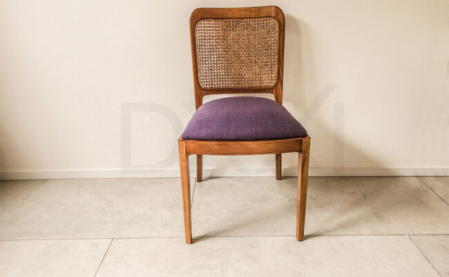 Silla de madera Guatambu con respaldo de madera maciza modelo Viena Esterillada- DXXI fábrica de sillas