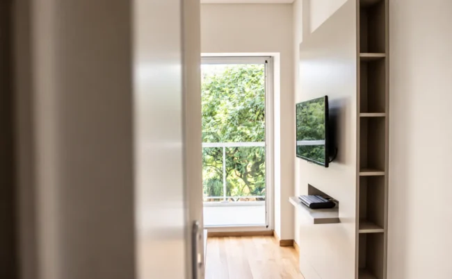 Mueble para TV Flat — toma 2 — con complementos